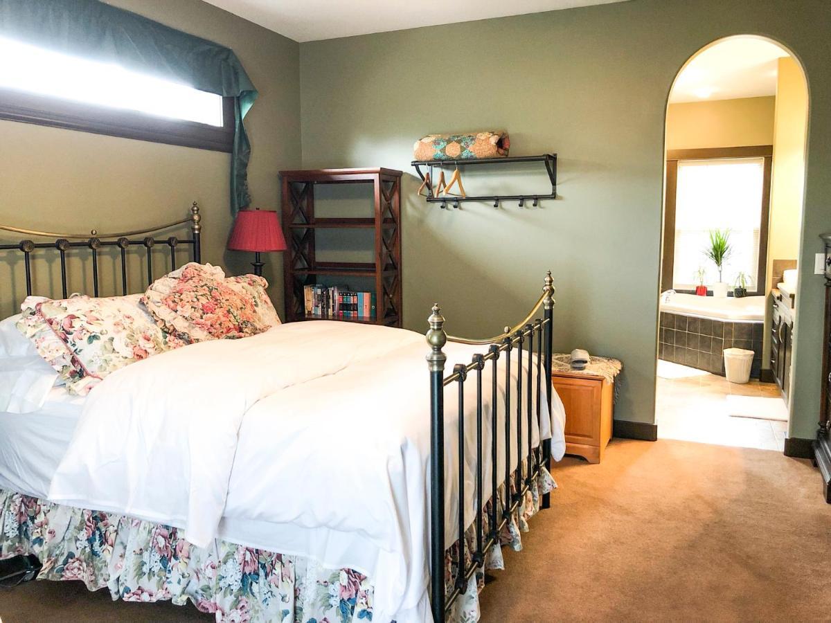 Wolf Creek Bed And Breakfast Ponoka Bagian luar foto